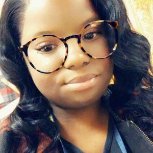 Meet your Posher, Kara